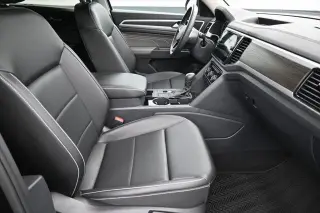 Volkswagen Atlas 2023 V6 SE 4dr SUV con Tecnología
