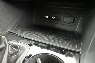 Volkswagen Atlas 2023 V6 SE 4dr SUV con Tecnología