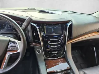 Cadillac Escalade ESV 2018 4x4 Premium Luxury 4dr SUV