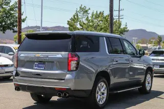 Chevrolet Suburban 2022 4x4 Premier SUV de 4 puertas