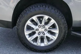 Chevrolet Suburban 2022 4x4 Premier SUV de 4 puertas