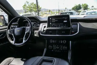 Chevrolet Suburban 2022 4x4 Premier SUV de 4 puertas