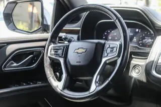 Chevrolet Suburban 2022 4x4 Premier SUV de 4 puertas