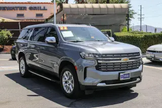Chevrolet Suburban 2022 4x4 Premier SUV de 4 puertas