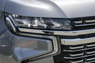 Chevrolet Suburban 2022 4x4 Premier SUV de 4 puertas