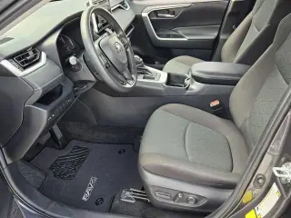 Toyota RAV4 2023 XLE 4dr SUV