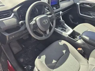 Toyota RAV4 2023 XLE 4dr SUV