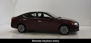 Nissan Altima 2025 2.5 SV 4dr Sedán