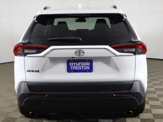 Toyota RAV4 2020 XLE Premium 4dr SUV