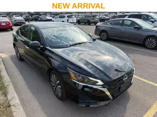 Nissan Altima 2025 2.5 SV 4dr Sedán