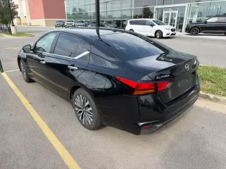 Nissan Altima 2025 2.5 SV 4dr Sedán