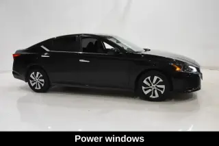 Nissan Altima 2023 2.5 S 4dr Sedán