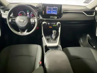 Toyota RAV4 2021 LE 4p SUV