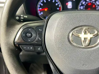 Toyota RAV4 2021 LE 4p SUV