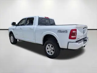 Ram 2500 2022 4x4 Laramie 4puertas Crew Cab 6.3 ft SB Pickup