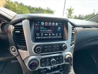 GMC Yukon XL 2018 4x2 SLT SUV de 4 puertas