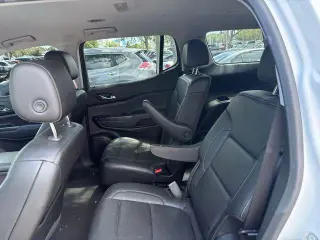 GMC Acadia 2023 SLT 4dr SUV