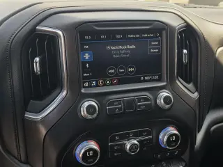 GMC Sierra 1500 2019 4x4 AT4 4dr Cabina de Tripulacion 5.8 ft. CB