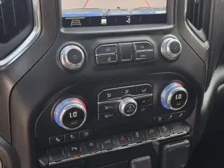 GMC Sierra 1500 2019 4x4 AT4 4dr Cabina de Tripulacion 5.8 ft. CB