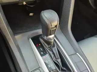Honda Civic 2020 LX 4p Sedan CVT