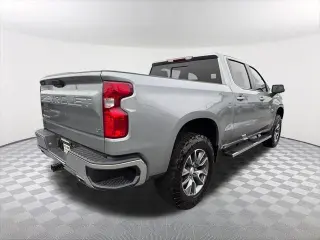 Chevrolet Silverado 1500 2024 4x4 LT 4dr Crew Cab 5.8 ft. SB con 1LT