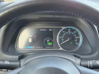 Nissan LEAF 2018 SV 4dr Hatchback