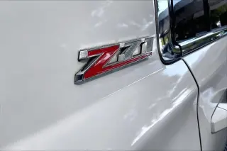 Chevrolet Suburban 2017 4x4 LT 4p SUV