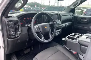 Chevrolet Silverado 1500 2025 4x4 Custom 4p. Cabina Tripla 5.8 ft. CB