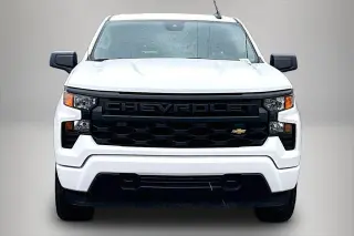 Chevrolet Silverado 1500 2025 4x4 Custom 4p. Cabina Tripla 5.8 ft. CB