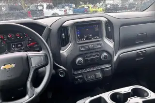 Chevrolet Silverado 1500 2025 4x4 Custom 4p. Cabina Tripla 5.8 ft. CB