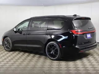 Chrysler Pacifica 2025 Limited 4dr Mini-Van