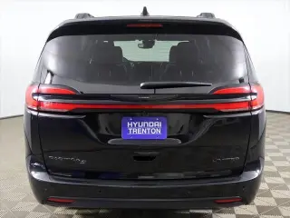 Chrysler Pacifica 2025 Limited 4dr Mini-Van