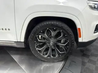 Jeep Grand Wagoneer 2022 4x4 Serie III 4p SUV