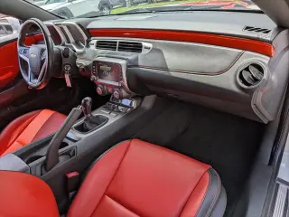 Chevrolet Camaro 2013 SS 2dr Convertible w/2SS