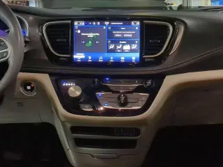 Chrysler Pacifica Híbrido enchufable 2023 Touring L 4dr Mini-Van