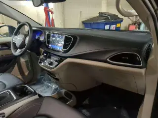 Chrysler Pacifica Híbrido enchufable 2023 Touring L 4dr Mini-Van