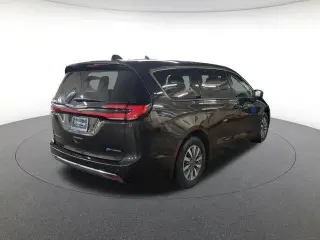 Chrysler Pacifica Híbrido enchufable 2023 Touring L 4dr Mini-Van