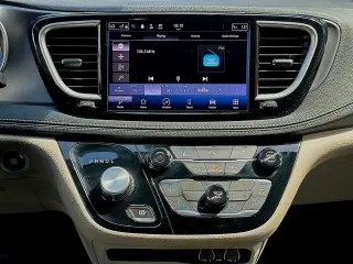 Chrysler Pacifica Hybrid 2022 Touring L 4dr Mini-Van