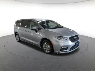 Chrysler Pacifica 2023 Touring L 4puertas Minivan