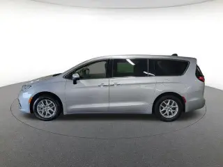 Chrysler Pacifica 2023 Touring L 4puertas Minivan