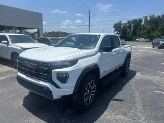 GMC Canyon 2024 4x4 AT4 4p Cab de Tripulación con Caja Largo 5 ft.