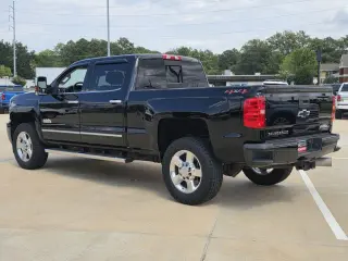 Chevrolet Silverado 2500HD 2018 4x4 High Country 4dr Cab de dos plazas SB