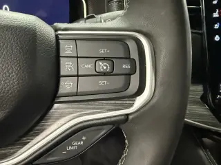 Jeep Wagoneer 2024 4x2 Series II 4dr SUV