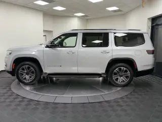Jeep Wagoneer 2024 4x2 Series II 4dr SUV