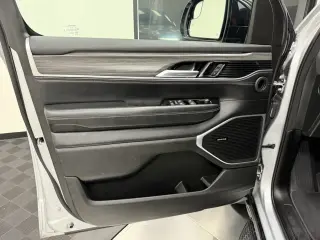 Jeep Wagoneer 2024 4x2 Series II 4dr SUV