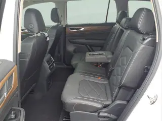 Volkswagen Atlas 2025 AWD SE 4Motion SUV de 4 puertas con Tecnología