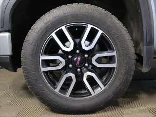 GMC Sierra 1500 2023 4x4 AT4 4dr Crew Cab 5.8 ft. SB