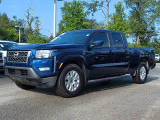 Nissan Frontier 2023 4x2 SV 4 puertas Crew Cab 6.1 ft. LB