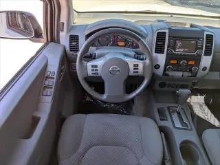 Nissan Frontier 2018 4x2 SV 4dr Crew Cab 5 ft. SB 5A