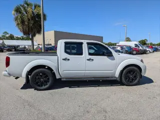 Nissan Frontier 2018 4x2 SV 4dr Crew Cab 5 ft. SB 5A